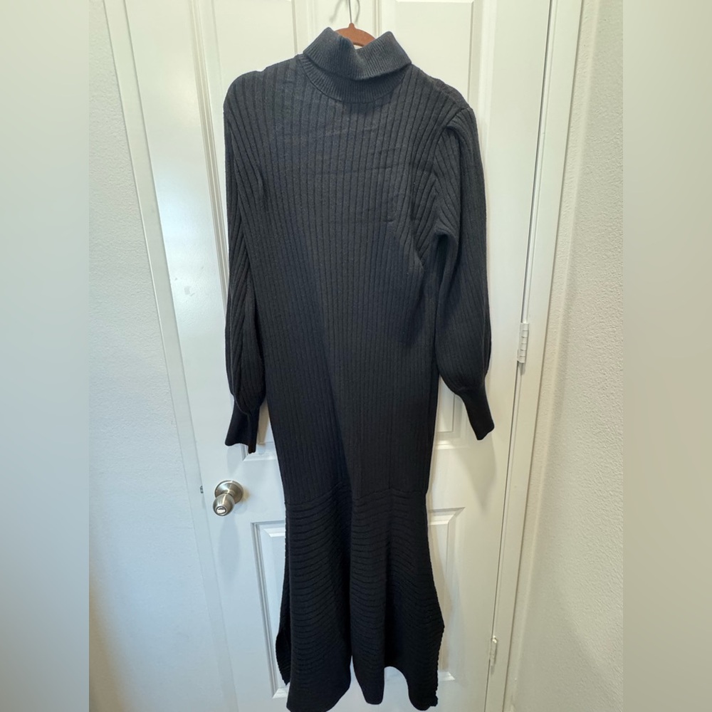 Elegant Black Turtleneck Dress